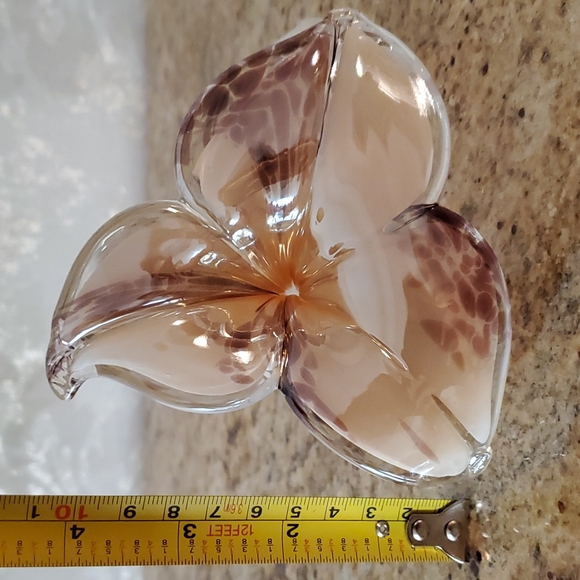 Handblown art glass 3 petales flower spiral stem - Picture 8 of 12
